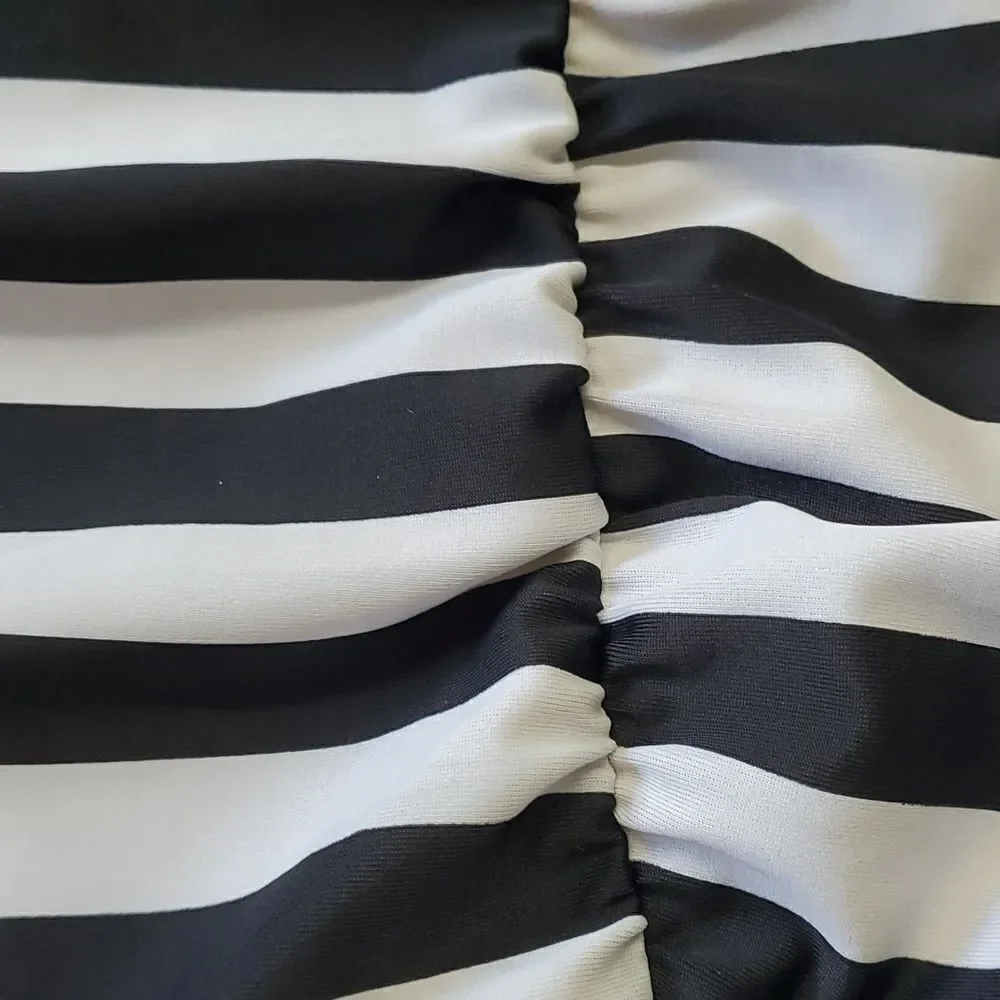 ISLAND RAYS 3X BLACK AND WHITE STRIPED TWO‎ PEICE BATHING SUIT..cruise